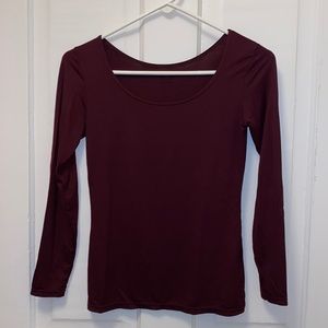 Uniqlo Heattech Scoop Neck Long-Sleeve Shirt
